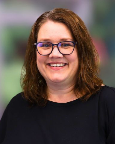 Headshots-2-e1726502035277-720x480 Amanda White headshot