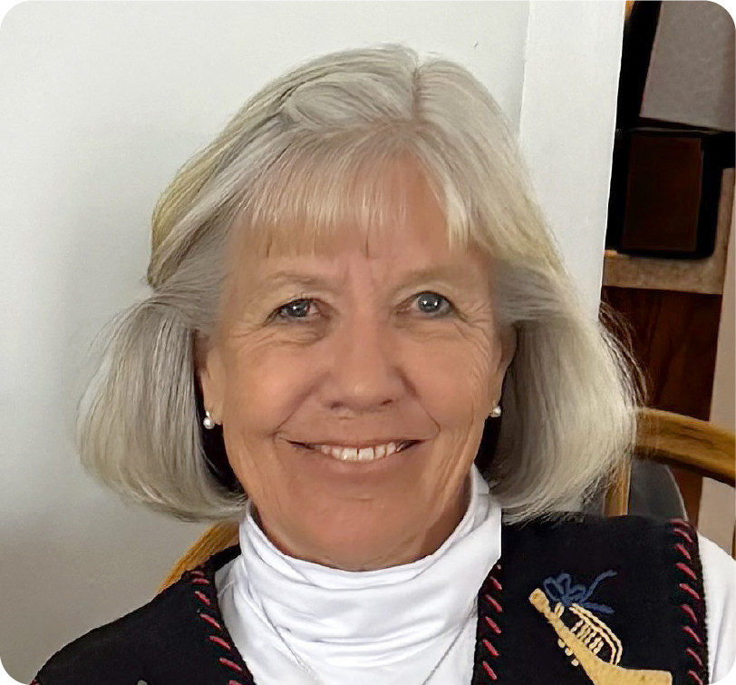 Julie Aasgaard headshot